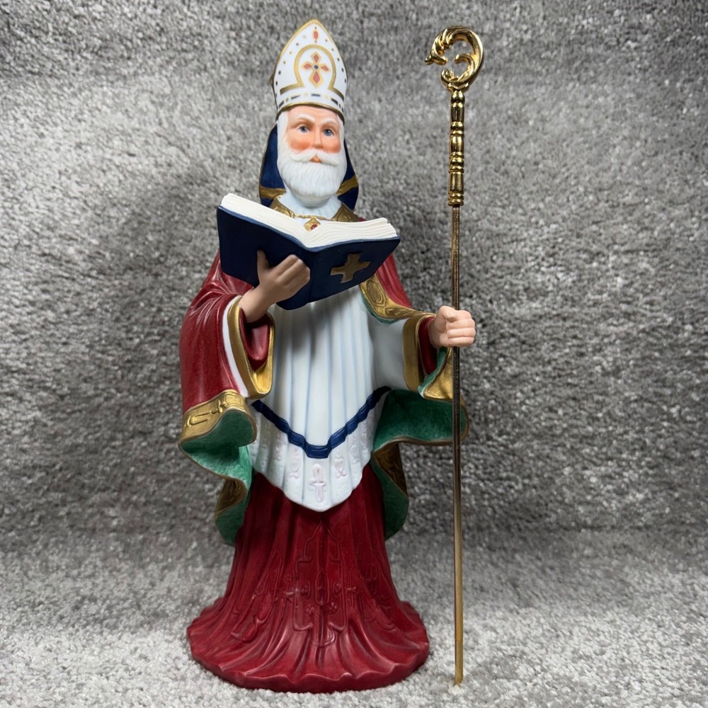 Lenox Saint Nicholas Porcelain Figurine International Santa Limited Edition 1993